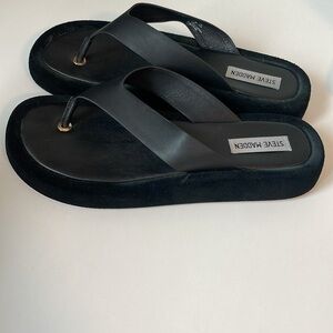 Steve Madden platform flip flops
